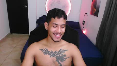 instagram damiannreed. online show from April 10, 3:34 am