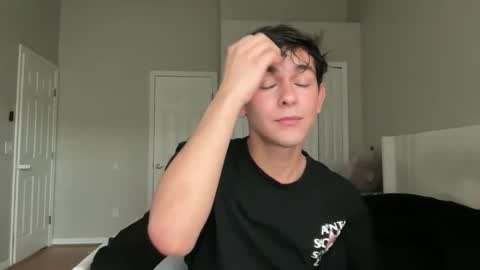 Damien Grey online show from April 7, 9:06 pm