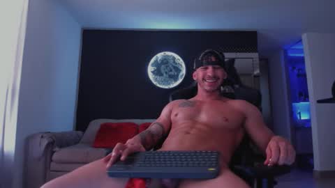 INSTAGRAM  DAMMIANMILLEROFICIAL online show from March 17, 4:23 pm