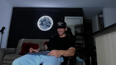 INSTAGRAM  DAMMIANMILLEROFICIAL online show from April 14, 3:10 am