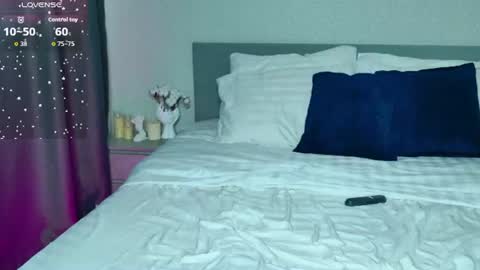 Julia online show from June 17, 3:44 am