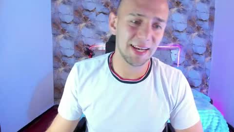 Damon bakert online show from April 22, 2:46 pm