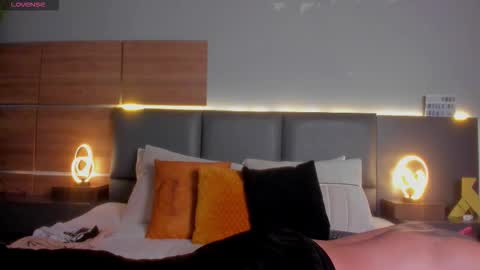 D A M O N online show from December 14, 10:10 am