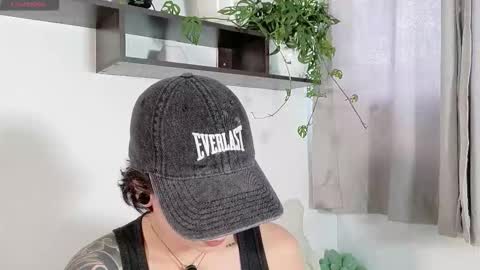 Bluemoon online show from October 19, 6:01 pm