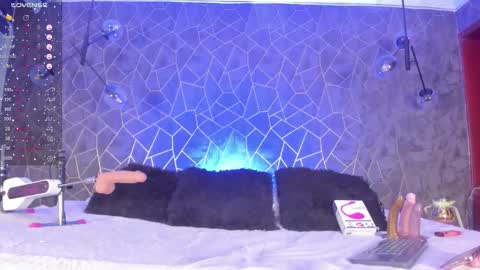    online show from February 6, 8:33 pm