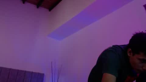 Ela and Santi online show from June 21, 8:37 pm