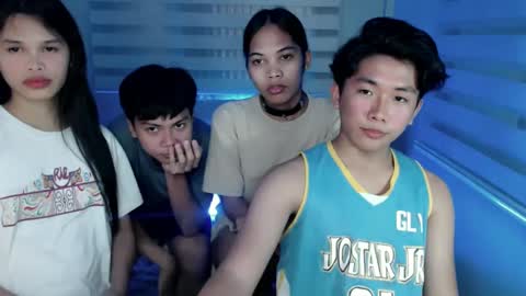   online show from December 9, 8:23 pm