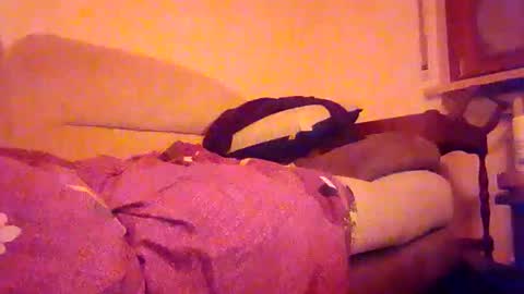 Dani225812 online show from October 6, 1:01 am