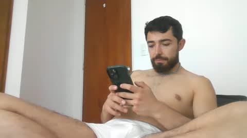 dani3l9905 online show from November 11, 5:48 pm