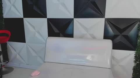 Snapshot of dani_cumboy chatting on October 2, 3:00 pm dani_cumboy online show from October 2, 3:00 pm