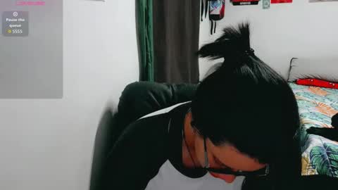 dani y jocelyn online show from October 29, 7:58 pm