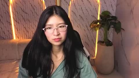 dani_tf online show from March 15, 1:14 pm