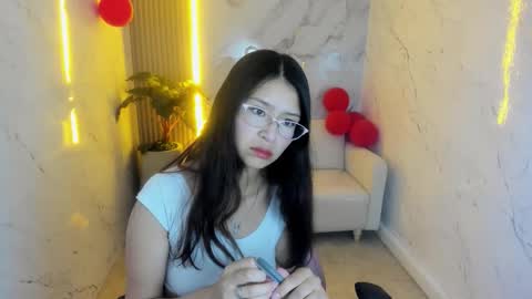 dani_tf online show from February 23, 1:02 pm