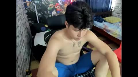 daniel_leon_c online show from March 11, 7:28 pm