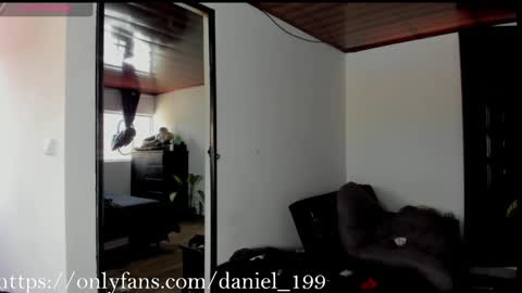 Dani  online show from February 6, 3:52 pm