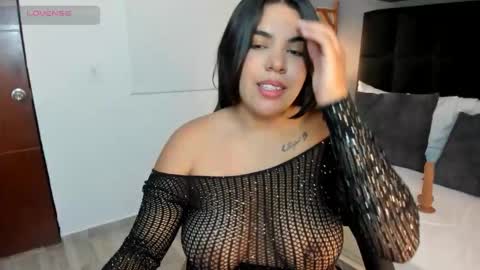 D A N I online show from October 29, 2:35 am