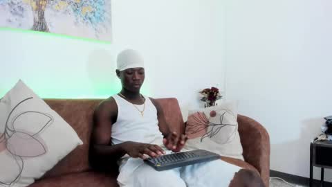 daniell_ferrari online show from January 18, 11:33 pm