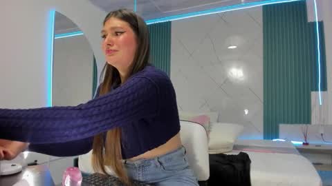 Danielle online show from November 8, 7:00 am