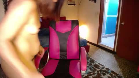 Angie online show from February 22, 6:10 pm