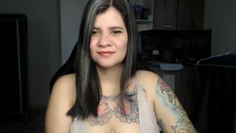 daniellerain online show from February 3, 10:58 pm