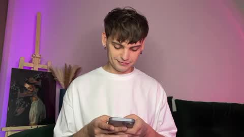 danieltuckerr online show from March 9, 6:01 pm