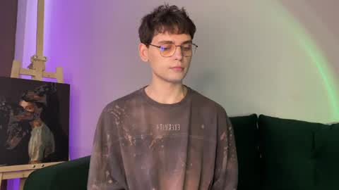 danieltuckerr online show from May 23, 3:46 am