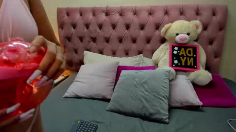 DaniiBelluci  online show from September 17, 3:32 am