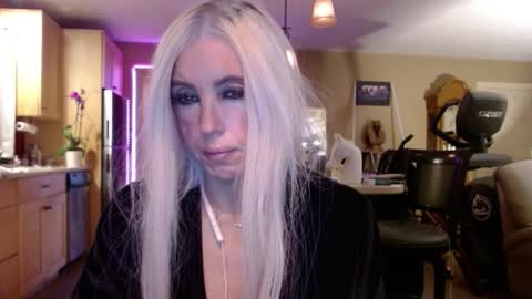 DanikaWhite69 online show from February 6, 3:15 pm