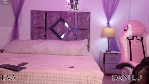 Danilu and Eva online show from November 30, 7:54 pm