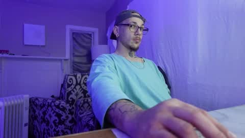 dankfuckcouple online show from February 16, 9:15 am