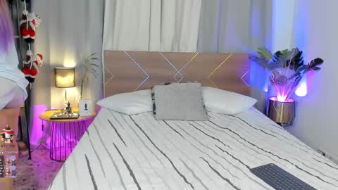 Dannacastle online show from November 25, 6:01 am