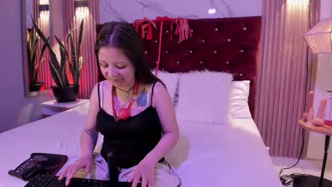 Danna  online show from February 6, 7:16 pm