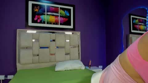 danna_velvett online show from March 19, 3:34 am