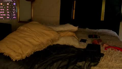 Danna  online show from September 27, 1:53 pm