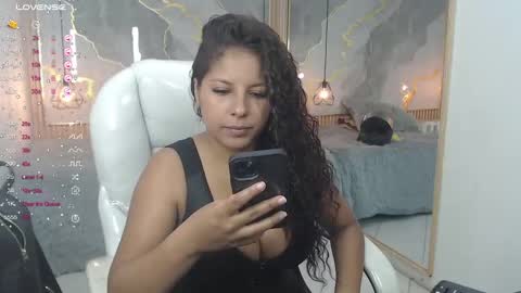 Snapshot of dannacoleman_ chatting on October 21, 8:56 pm danna online show from October 21, 8:56 pm