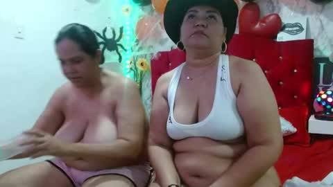 Snapshot of dannalanegra2 chatting on October 11, 8:01 pm dannalanegra2 online show from October 11, 8:01 pm