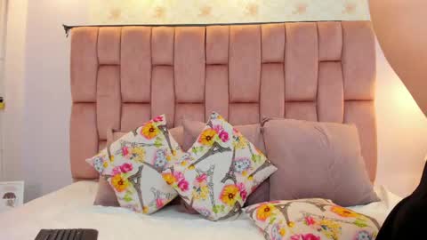 Danna online show from May 22, 5:53 pm