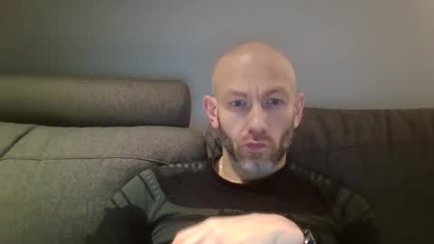 danny81boy online show from December 8, 8:47 pm