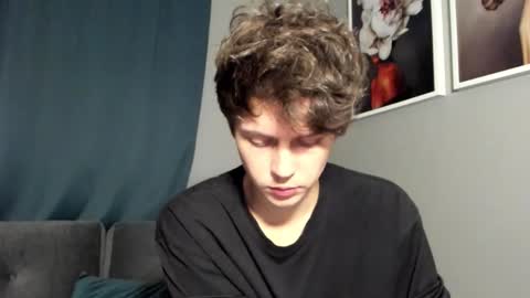 Snapshot of danny_love01 chatting on February 3, 3:59 pm danny online show from February 3, 3:59 pm