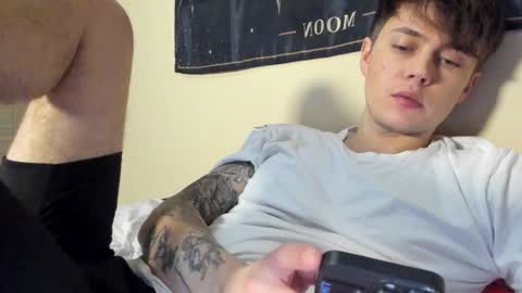 Snapshot of danny_love01 chatting on December 19, 10:32 pm danny online show from December 19, 10:32 pm