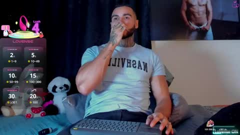 Danny Willson online show from June 7, 1:33 am