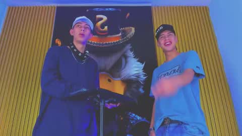 dante_brown1 online show from November 30, 8:49 pm