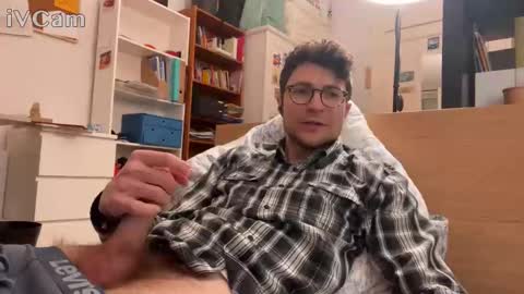 Daniel online show from March 5, 8:18 pm