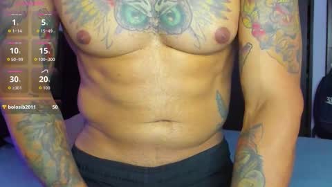 danyfitguy_ online show from November 21, 12:08 am