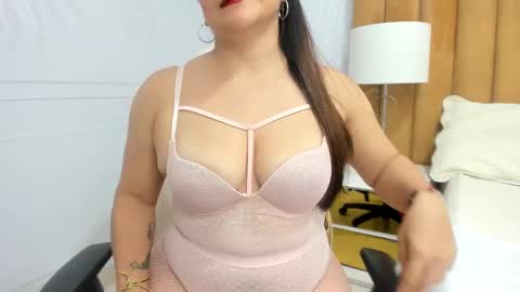 Daphne online show from March 1, 5:42 am