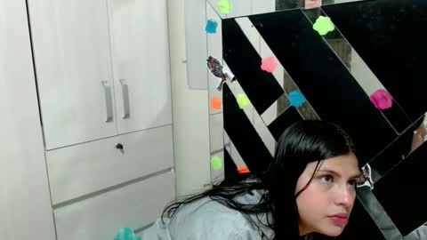 daphne877046 online show from January 7, 2:05 am