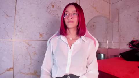 Daphne online show from October 4, 3:59 am