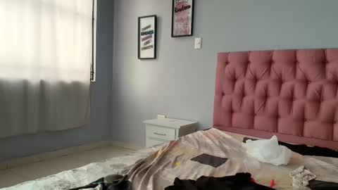 Daphne And Scarlett online show from February 16, 7:38 pm