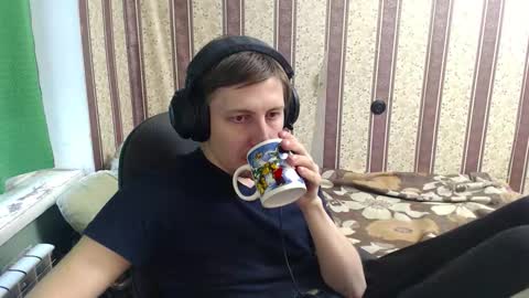 darienlarge online show from November 1, 8:57 am