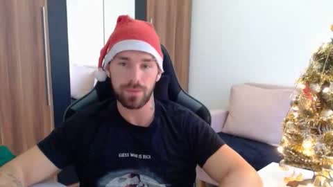 darius_94 online show from December 4, 10:26 am